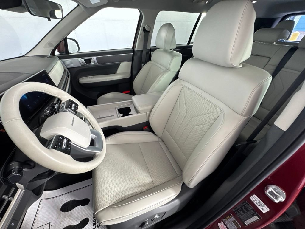 Used 2025 Hyundai Santa Fe SEL AWD/4WD image 24