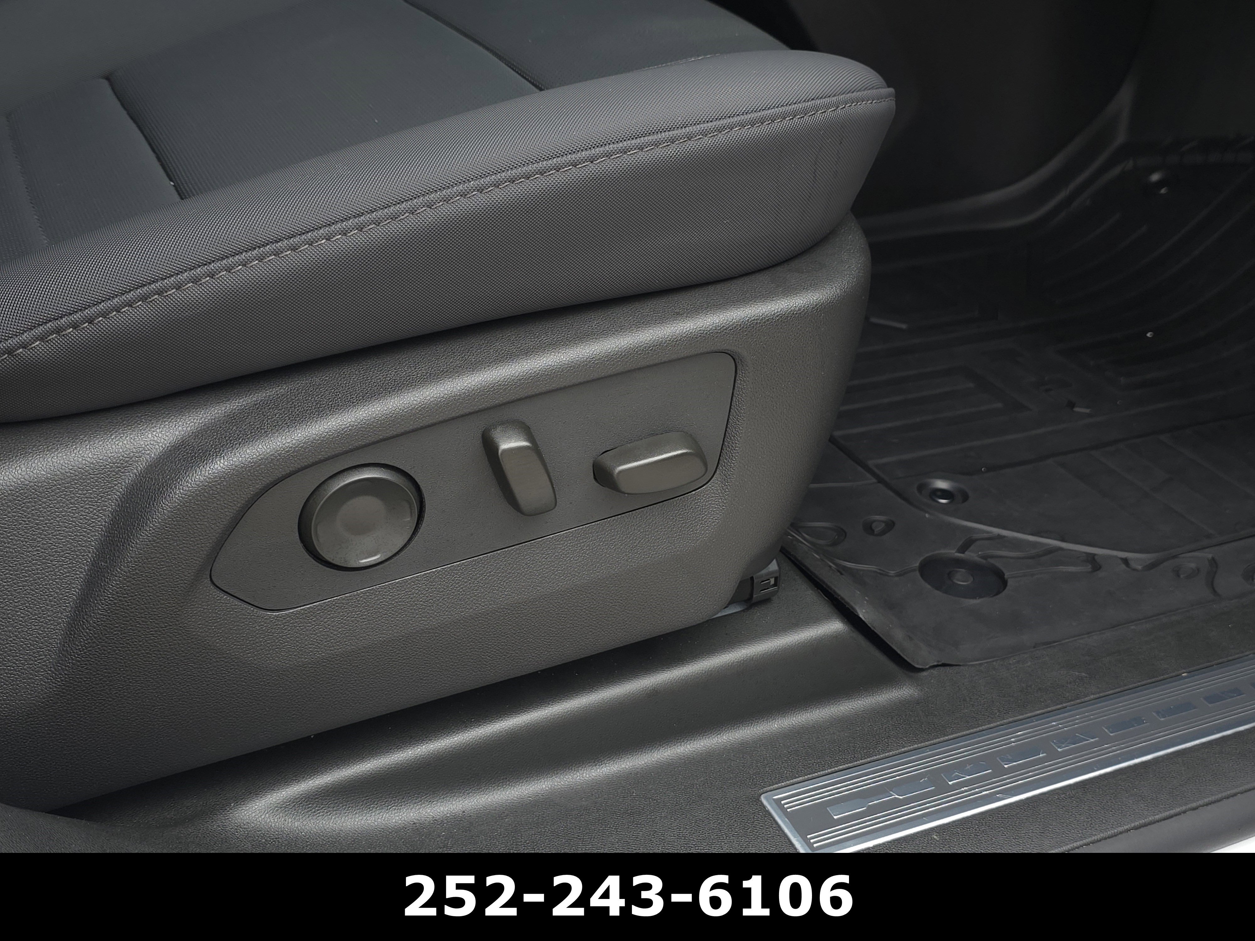 Used 2025 GMC Hummer EV 3X AWD/4WD image 56