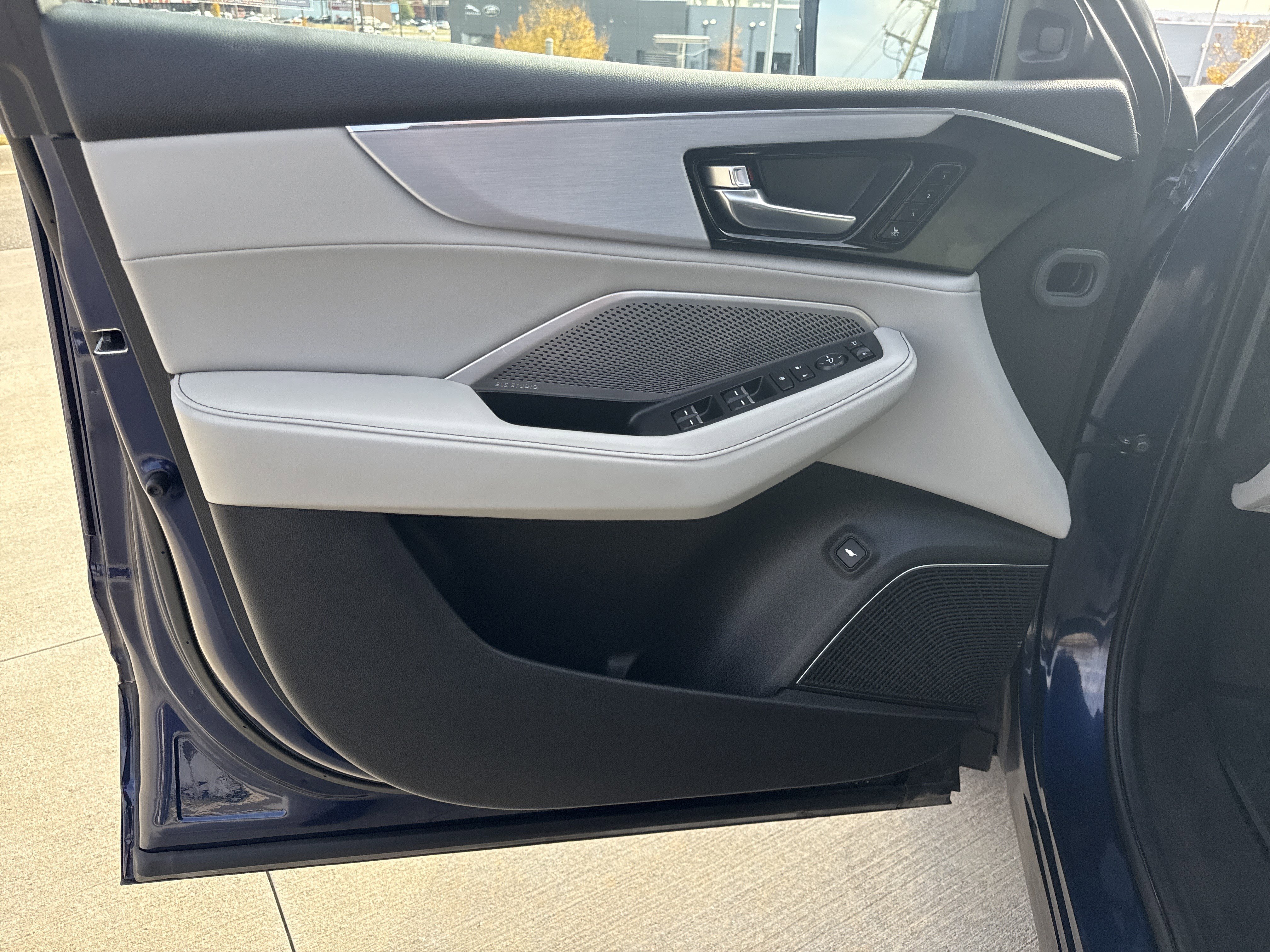 Certified 2024 Acura MDX SH-AWD w/ Technology Package image 14