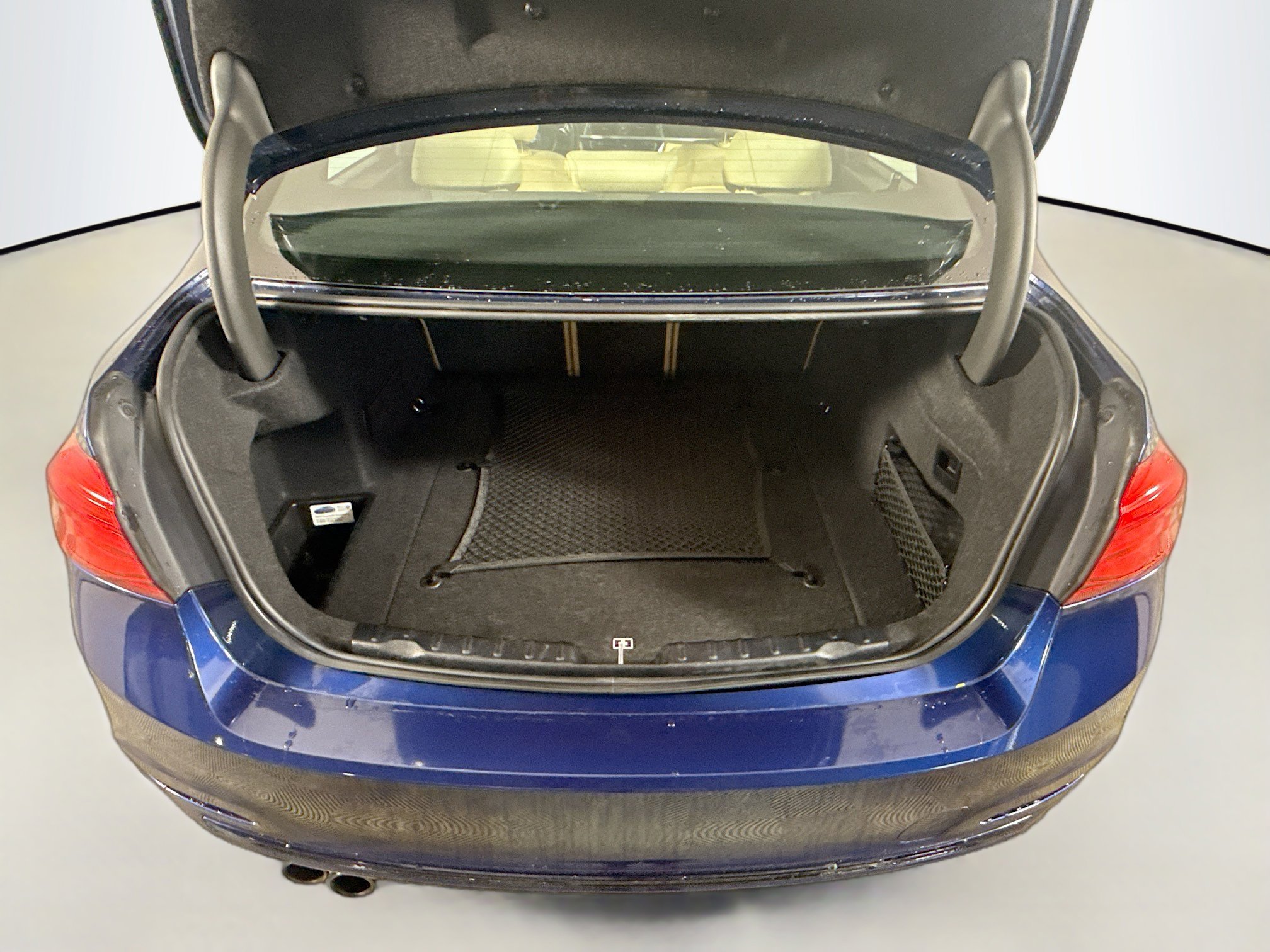 Used 2017 BMW 330e image 35