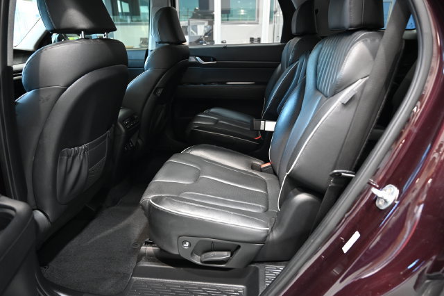 Used 2023 Hyundai Palisade Limited AWD/4WD image 11