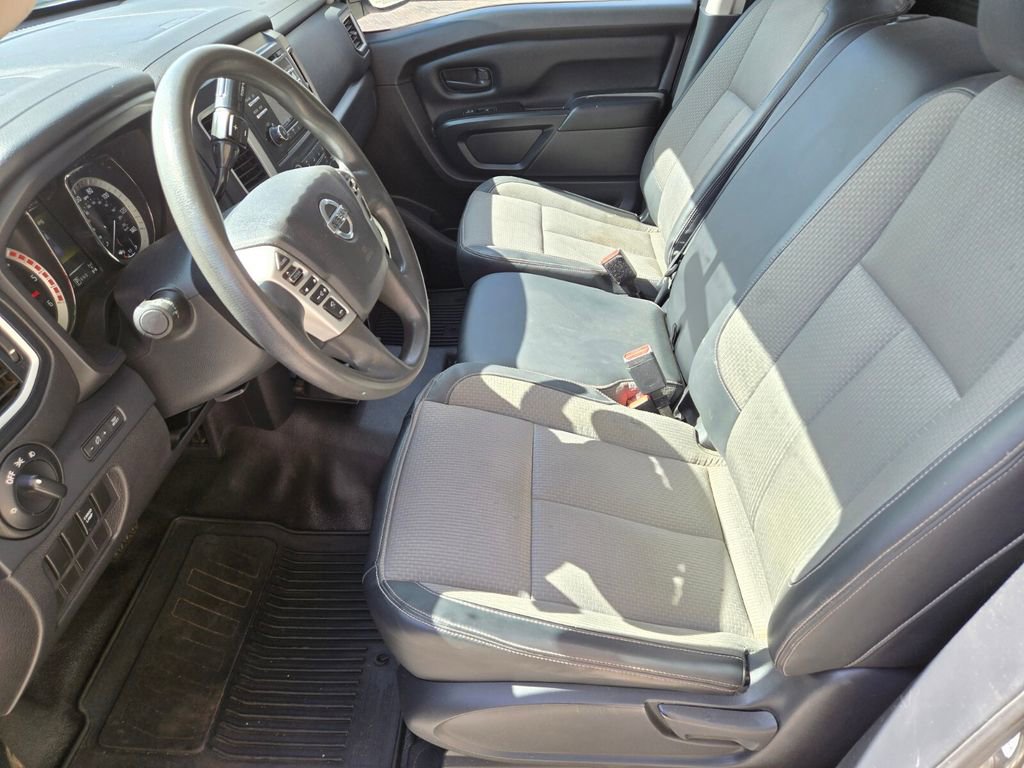 Used 2017 Nissan Titan S AWD/4WD image 6