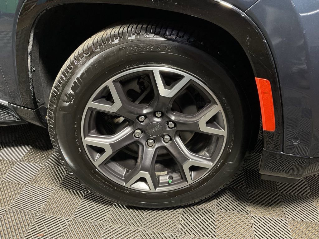 Used 2023 Jeep Wagoneer Series III w/ Preferred Equipment Group image 40