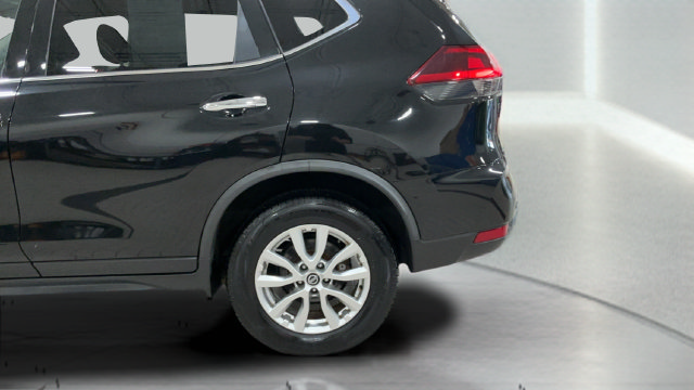 Used 2020 Nissan Rogue SV AWD/4WD image 27