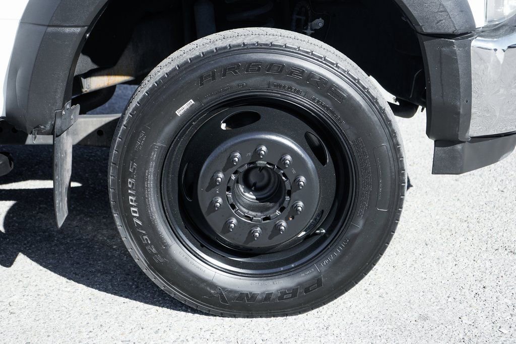 Used 2017 Ford F550 2WD Regular Cab Super Duty w/ Advanced Security Pack image 44