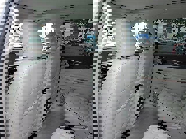 New 2026 Buick Enclave Avenir w/ Super Cruise Package AWD/4WD image 10