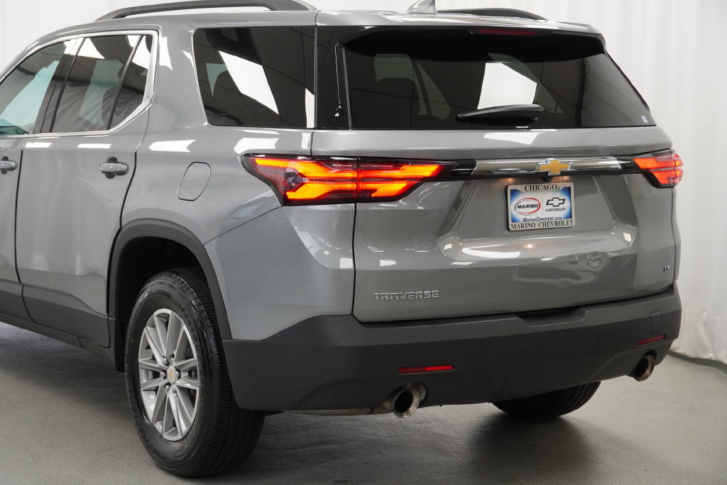 Used 2023 Chevrolet Traverse LT FWD image 28