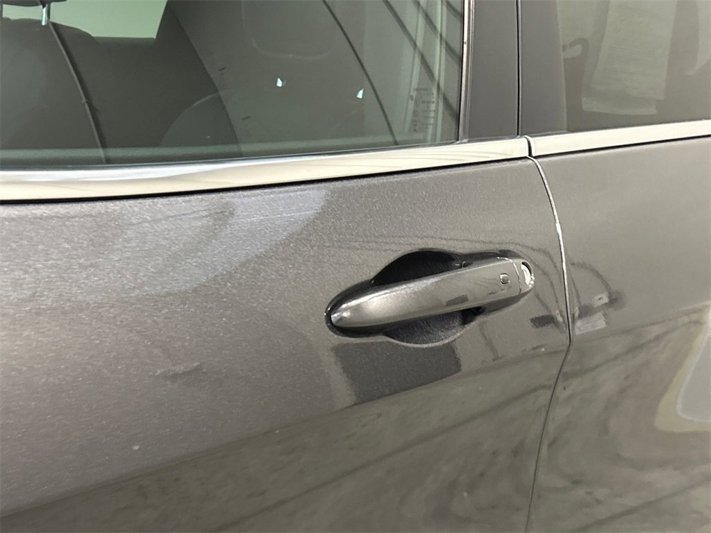 Used 2021 Jeep Cherokee Latitude Lux w/ Comfort/Convenience Group image 13