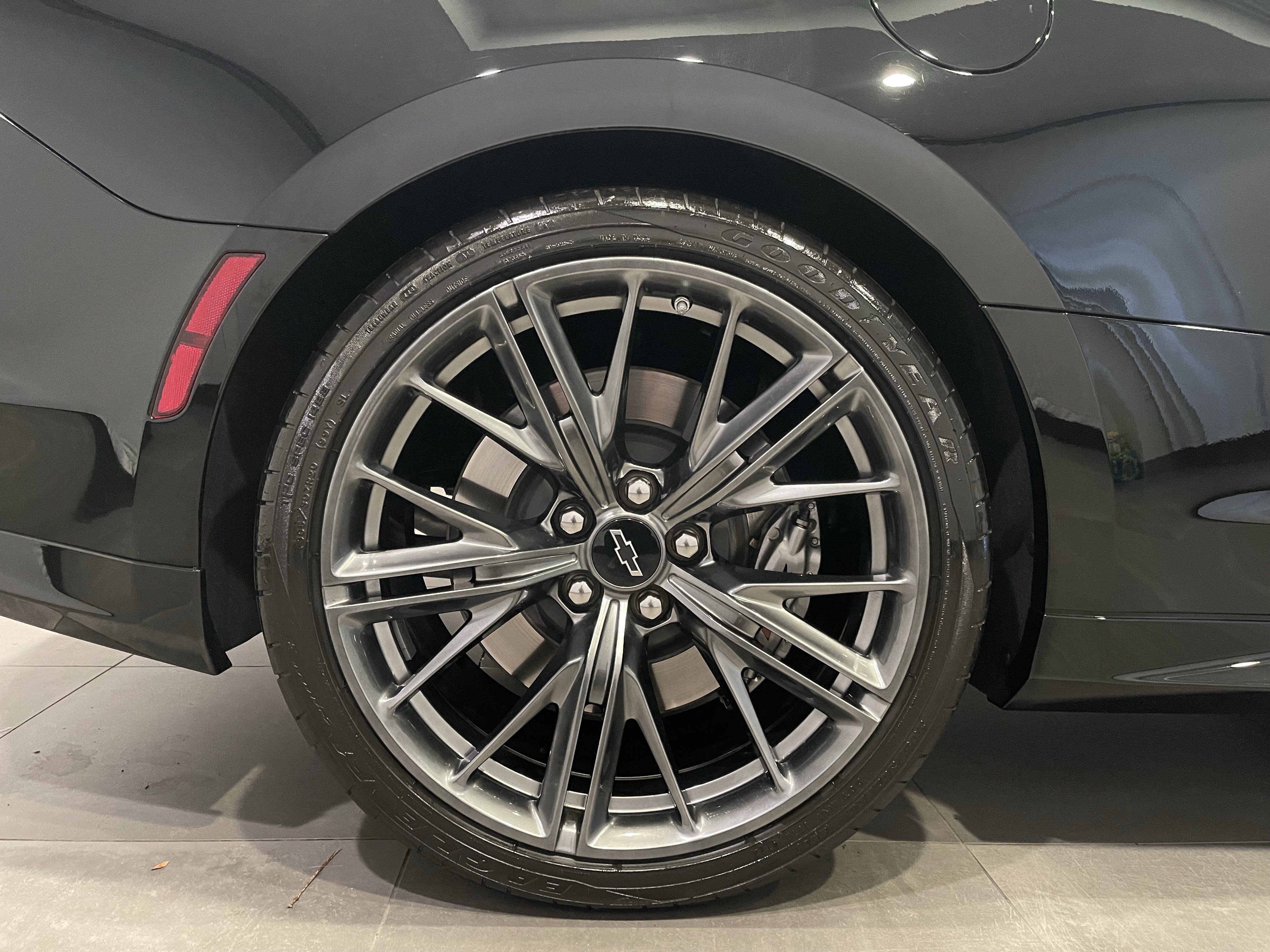 Used 2023 Chevrolet Camaro ZL1 RWD image 9
