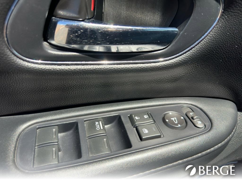 Used 2019 Honda HR-V EX-L image 16