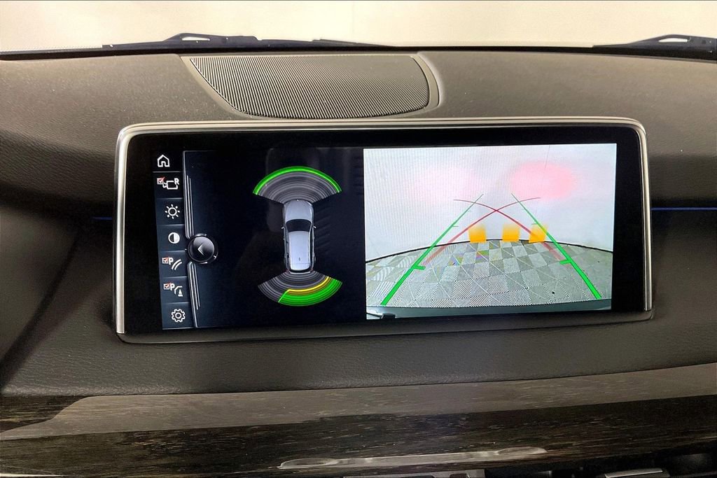 Used 2017 BMW X5 xDrive40e image 21