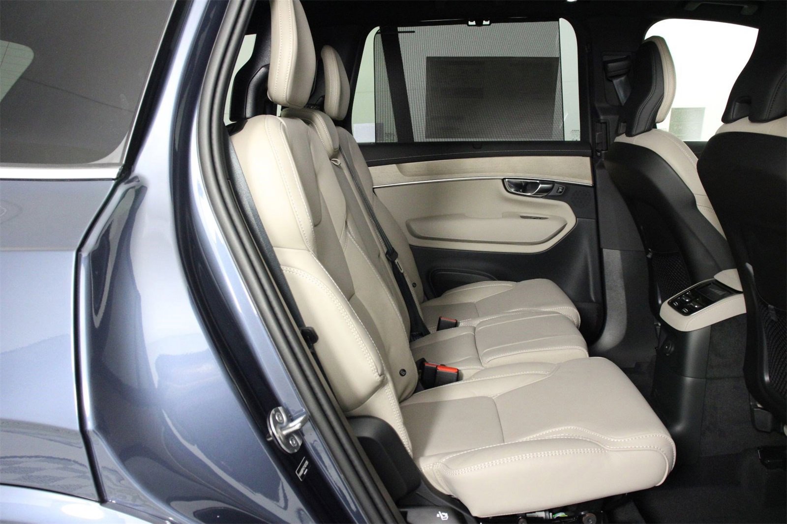New 2026 Volvo XC90 T8 Ultra image 11