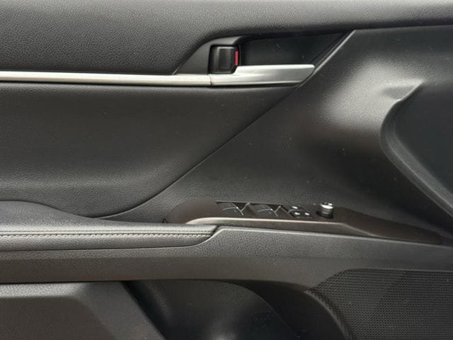 Used 2024 Toyota Camry XSE FWD image 25
