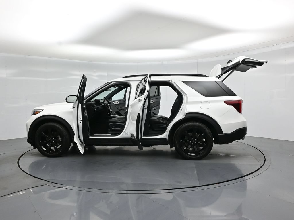 Certified 2023 Ford Explorer ST-Line w/ Class IV Trailer Tow Package RWD image 34