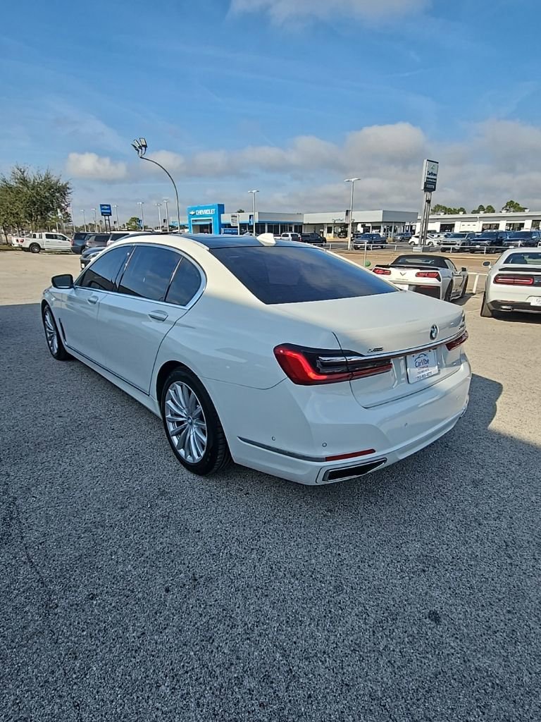 Used 2022 BMW 740i xDrive w/ Premium Package AWD/4WD image 5