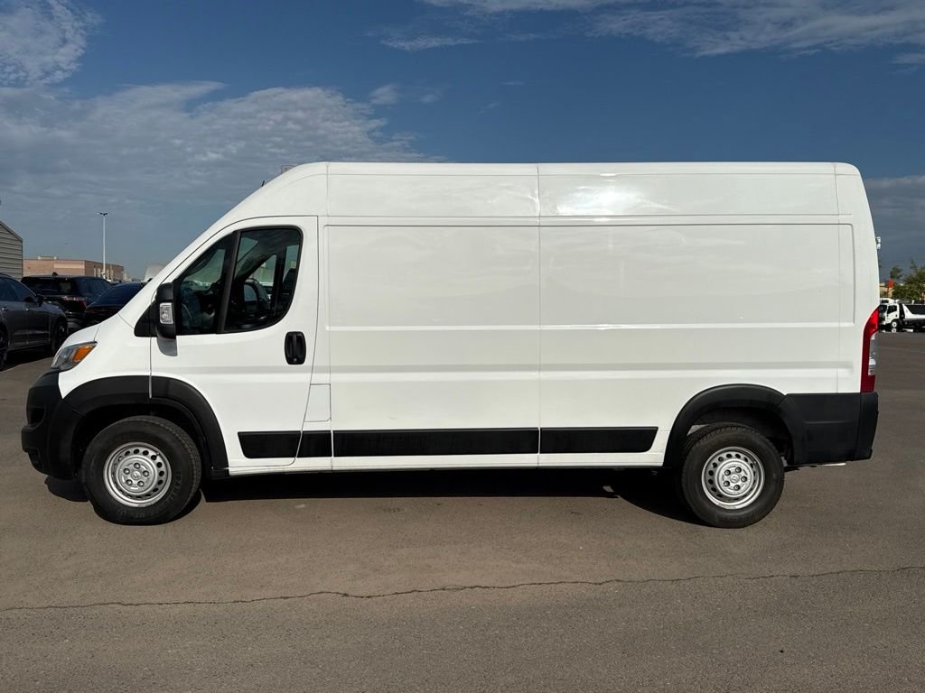 Used 2024 RAM ProMaster 2500 w/ Convenience Group FWD image 5