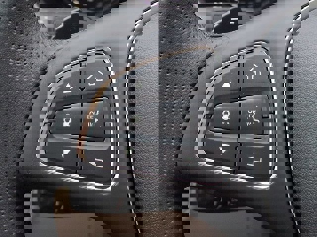 Used 2018 Mercedes-Benz C 300 Sedan image 23