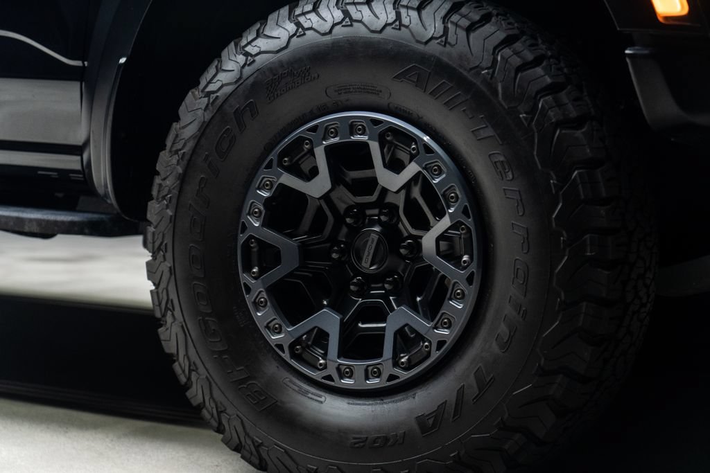 Used 2025 Ford F150 Raptor AWD/4WD image 12