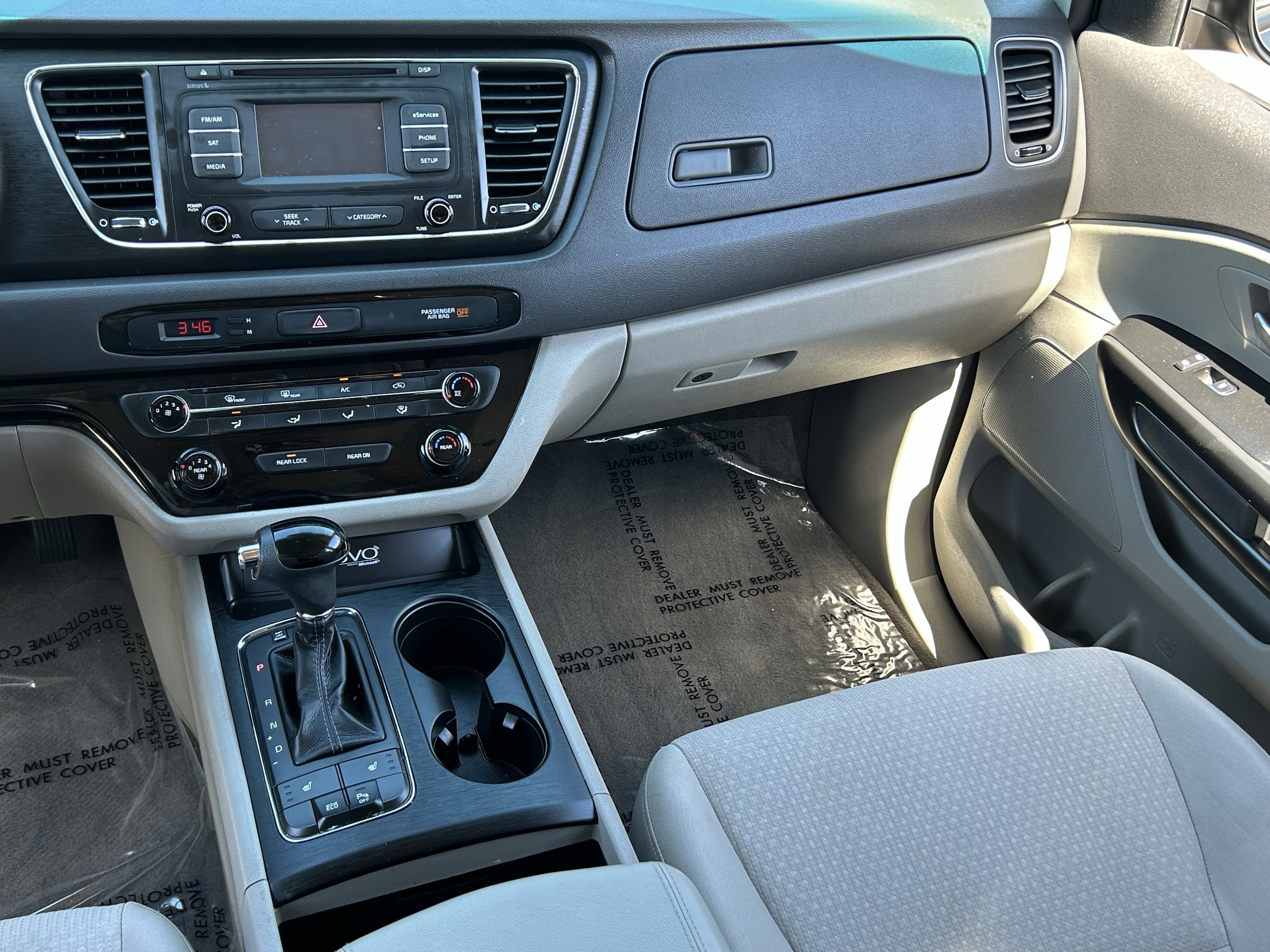 Used 2016 Kia Sedona LX w/ LX Convenience Package image 16