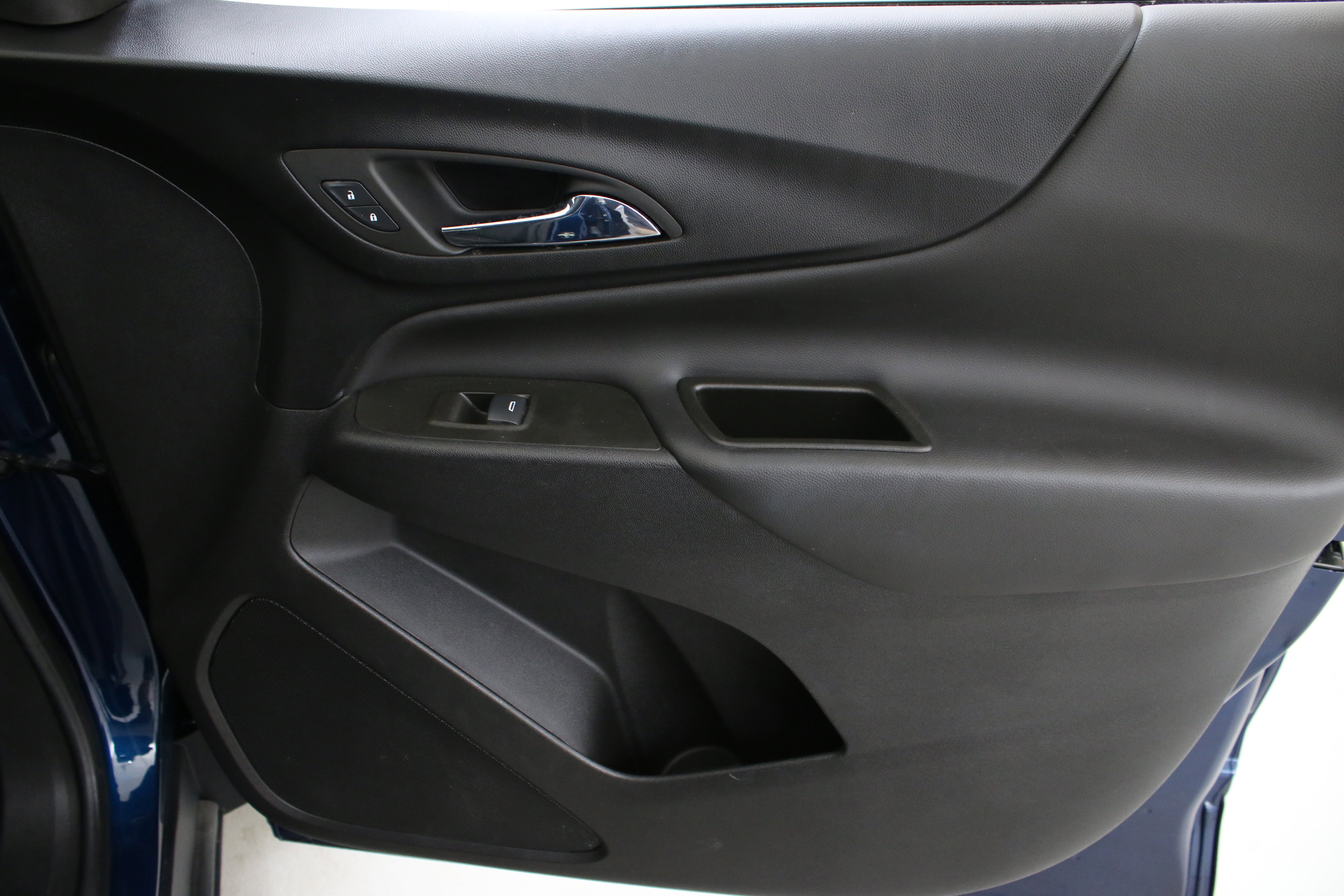 Used 2023 Chevrolet Equinox LT FWD image 31