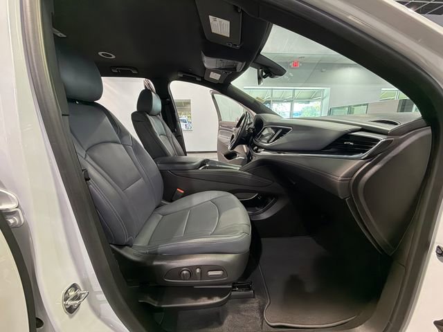 Used 2023 Buick Enclave Essence FWD image 13