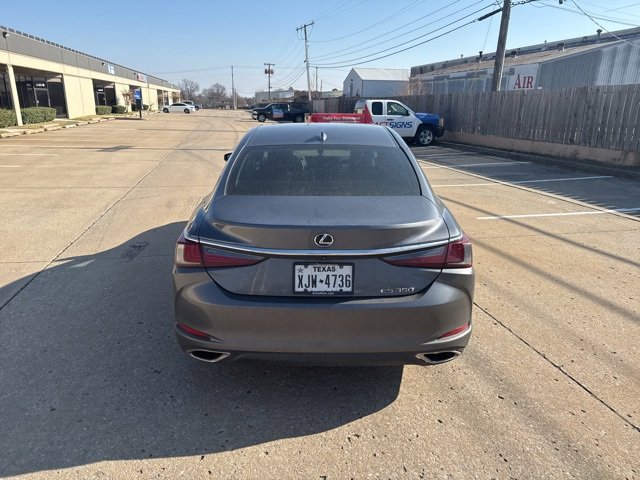 Used 2019 Lexus ES 350 Ultra Luxury image 4