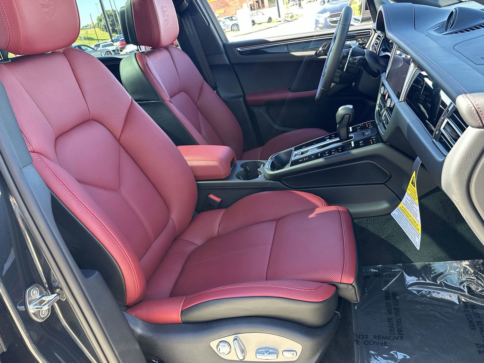 New 2026 Porsche Macan Turbo AWD/4WD image 20