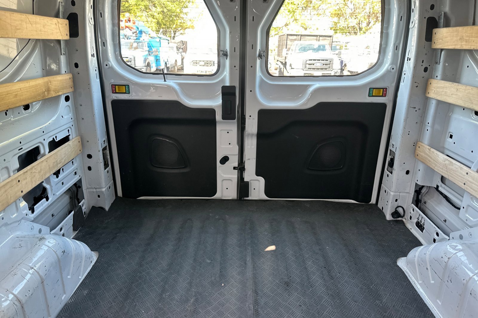 Used 2023 Ford Transit 250 Low Roof w/ Exterior Upgrade Package image 15