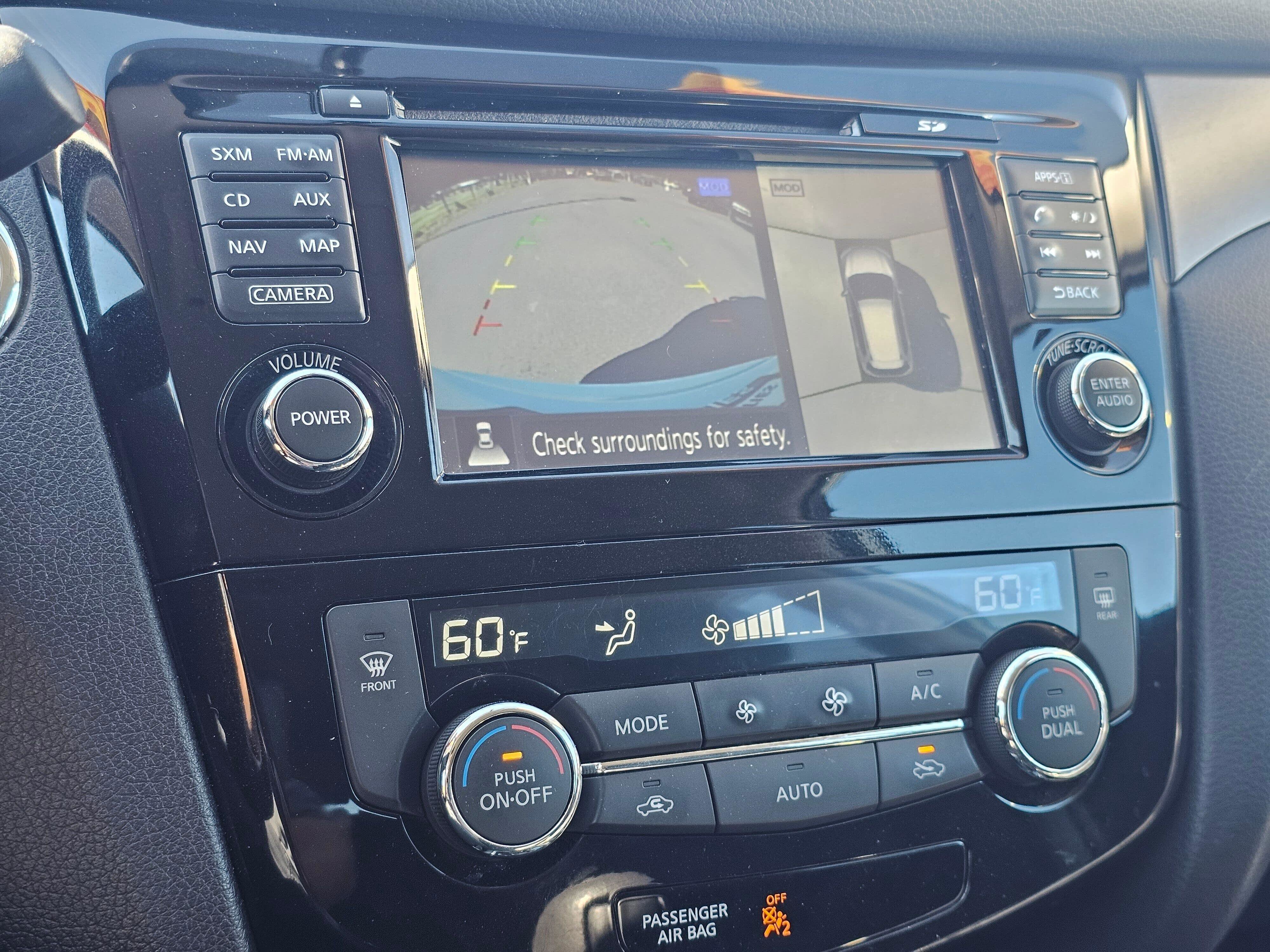 Used 2016 Nissan Rogue SV w/ SV Premium Package AWD/4WD image 26