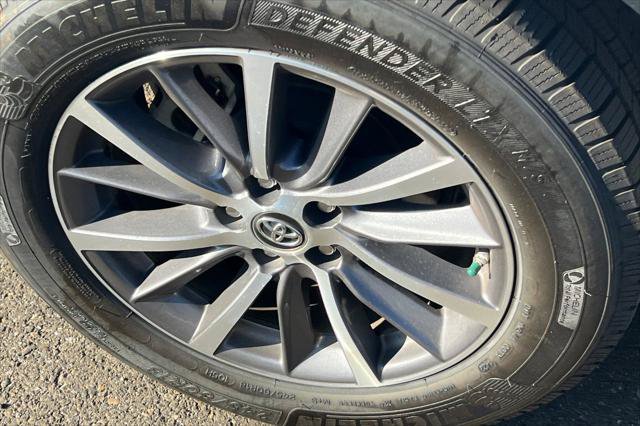 Certified 2019 Toyota Highlander XLE AWD/4WD image 17