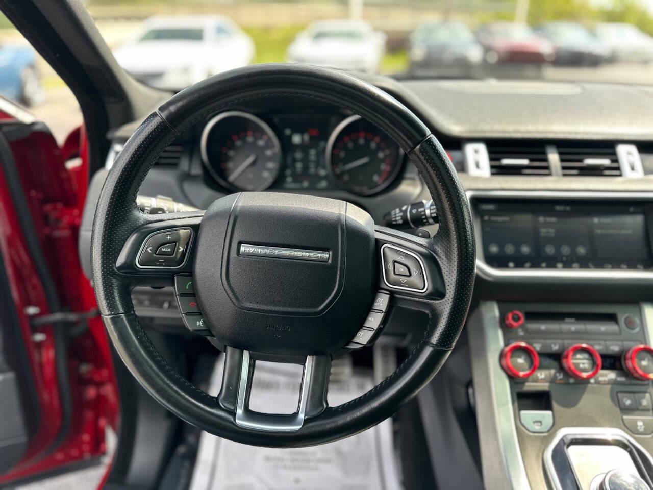 Used 2018 Land Rover Range Rover Evoque HSE Dynamic AWD/4WD image 24