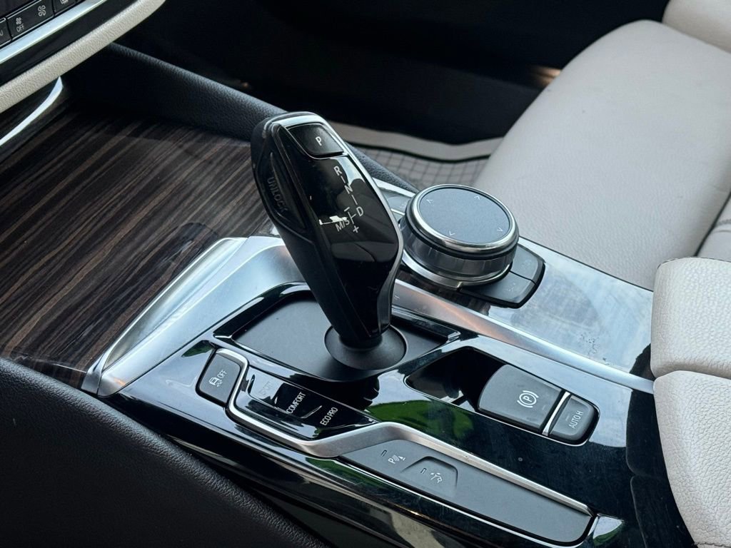 Used 2018 BMW 640i Gran Turismo xDrive image 29