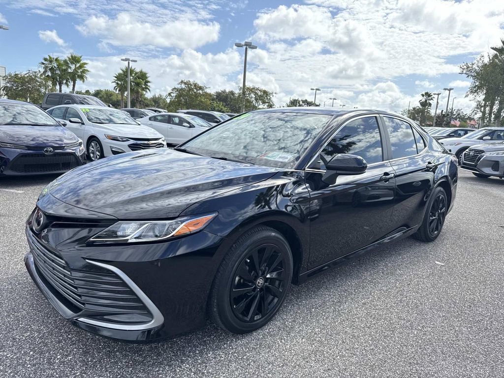 Used 2024 Toyota Camry LE image 8