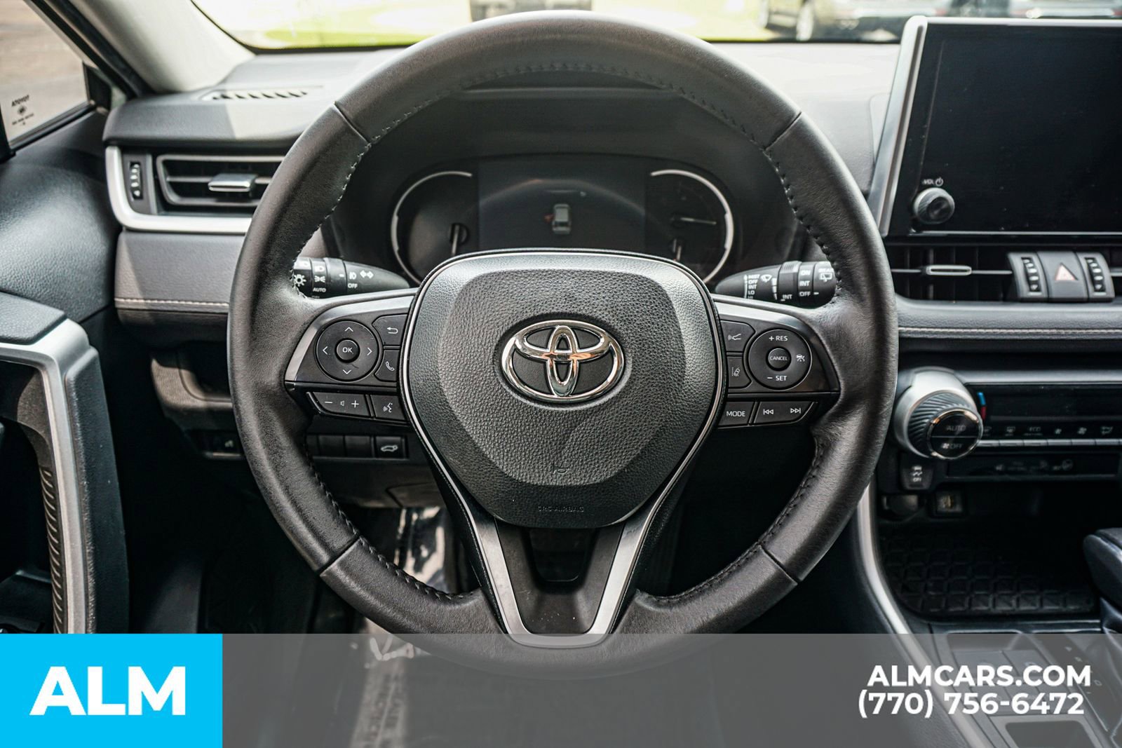 Used 2023 Toyota RAV4 XLE Premium FWD image 32