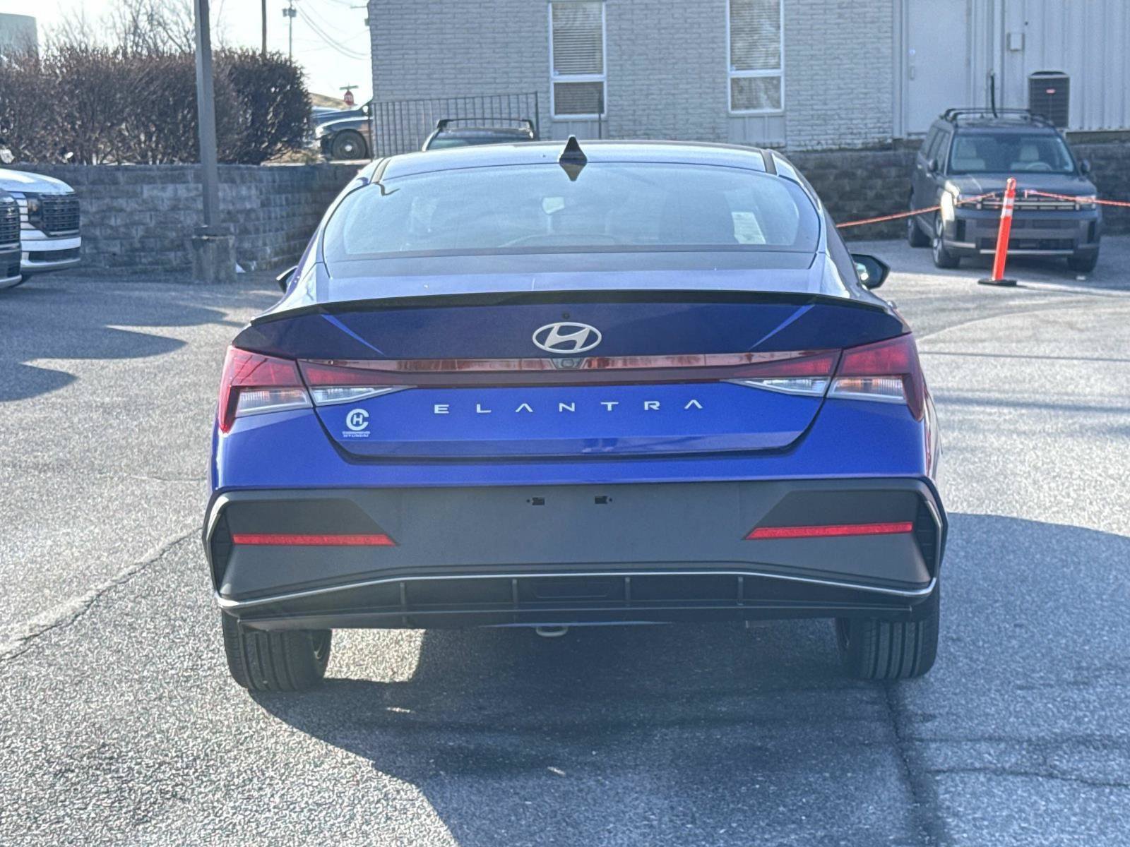 Certified 2026 Hyundai Elantra Sport FWD image 13