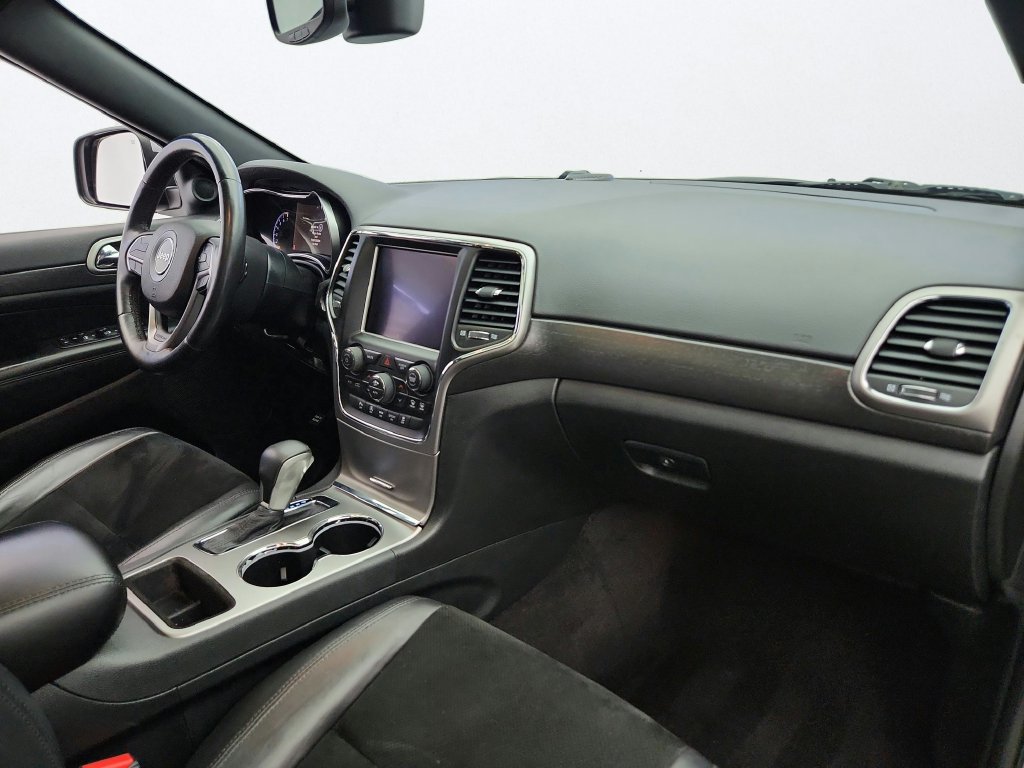Used 2018 Jeep Grand Cherokee Altitude RWD image 30