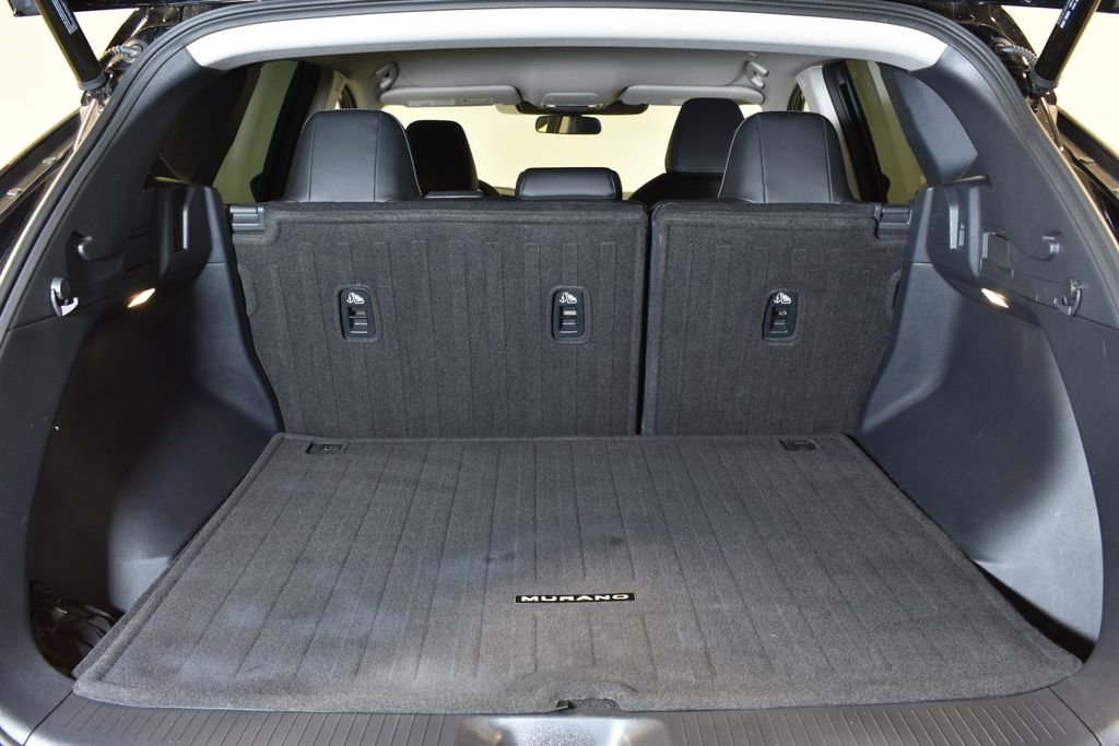 Used 2025 Nissan Murano SV image 28
