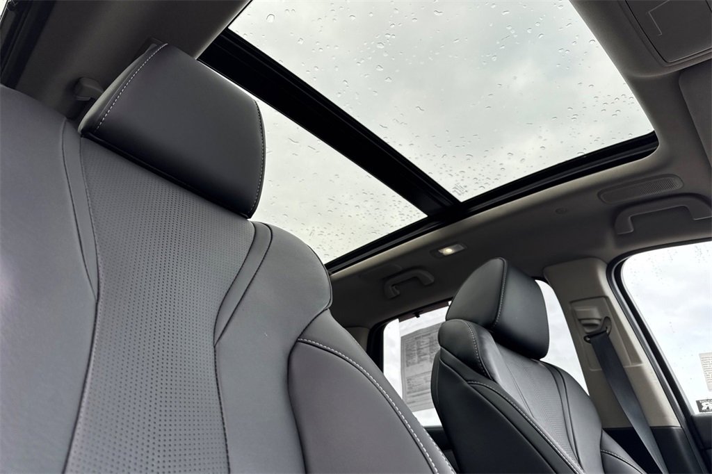 Certified 2025 Acura MDX w/ Technology Package image 22