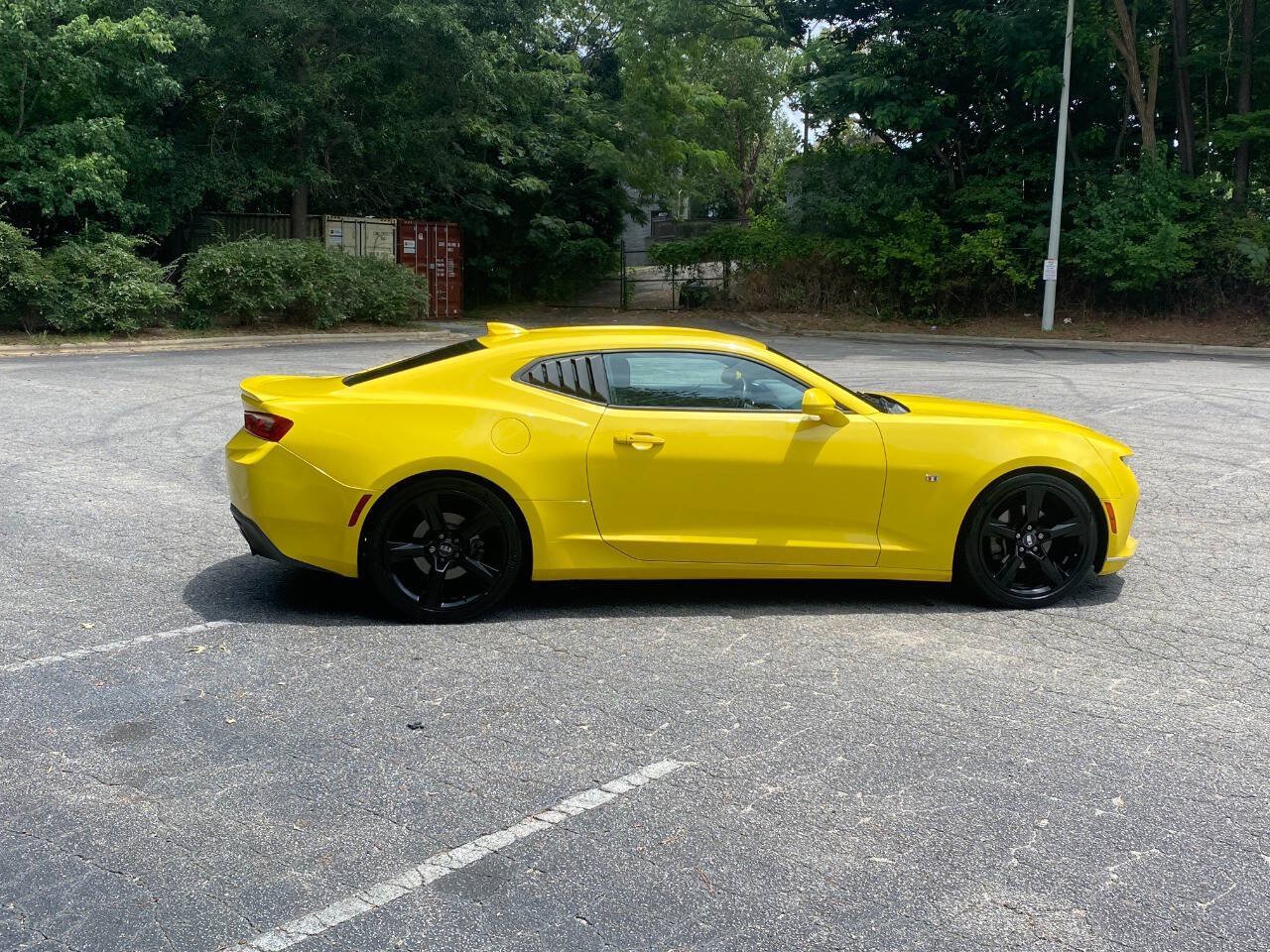 Used 2016 Chevrolet Camaro LT RWD image 4