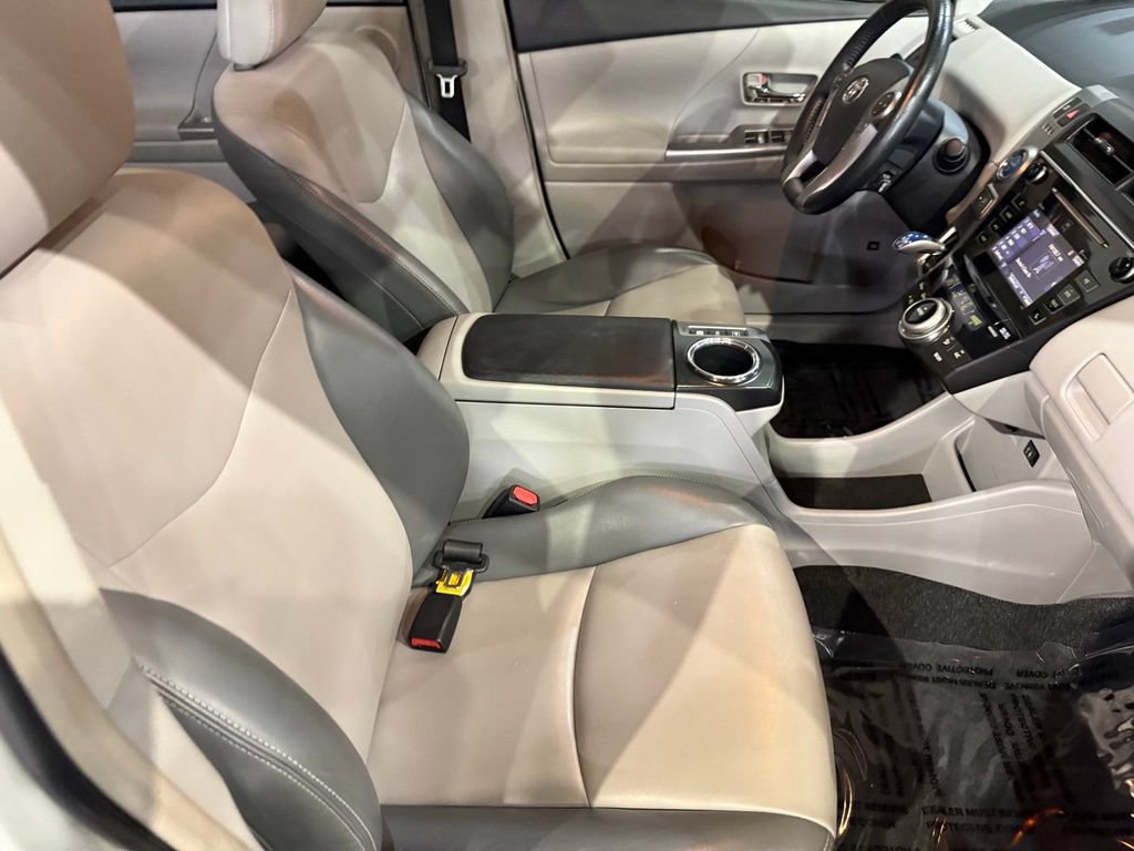 Used 2015 Toyota Prius V Five w/ Advanced Technology Package FWD image 24
