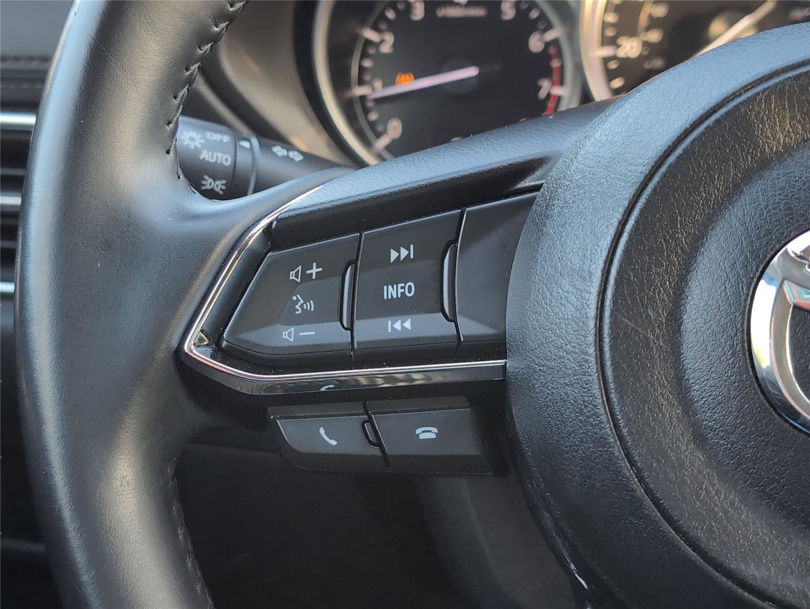 Used 2019 MAZDA CX-5 Touring image 26