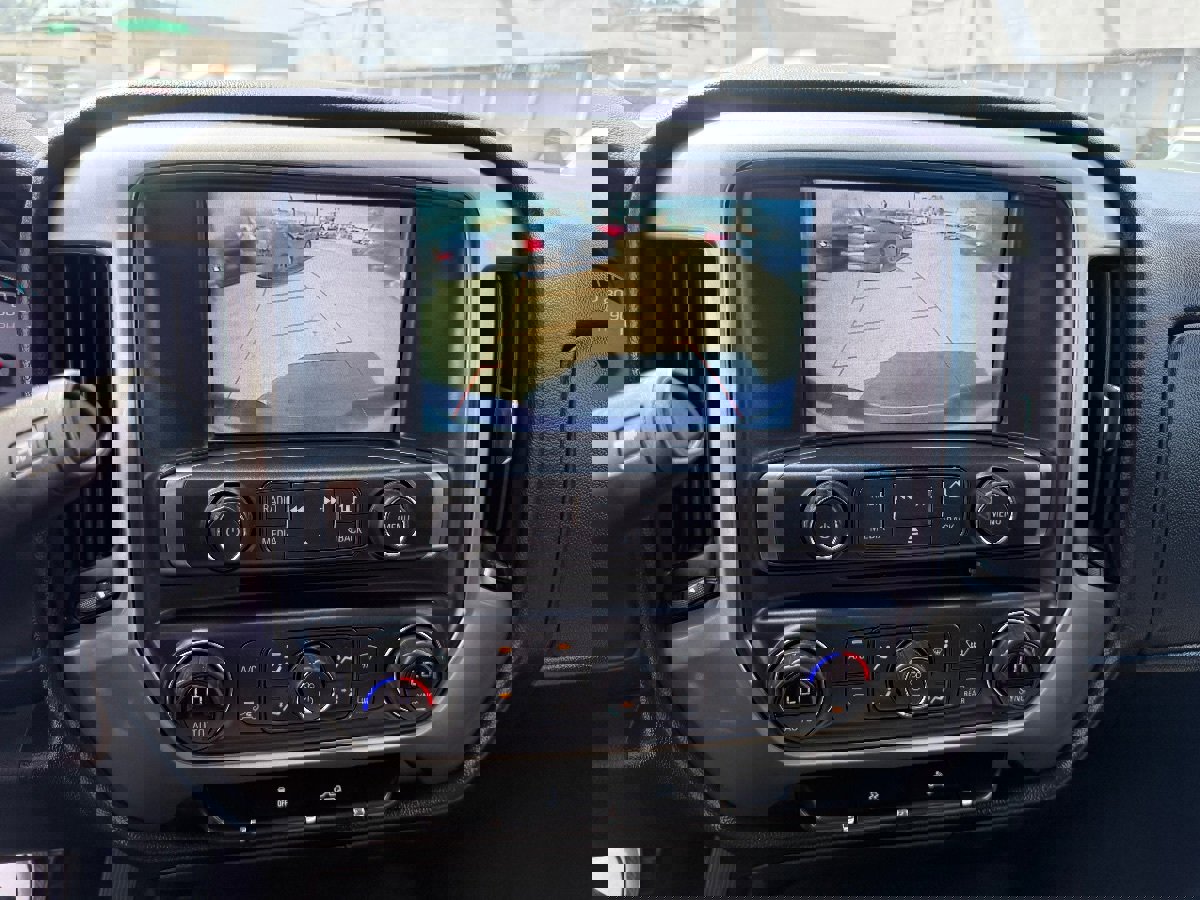 Used 2018 Chevrolet Silverado 1500 LT w/ LT Eassist Package image 25