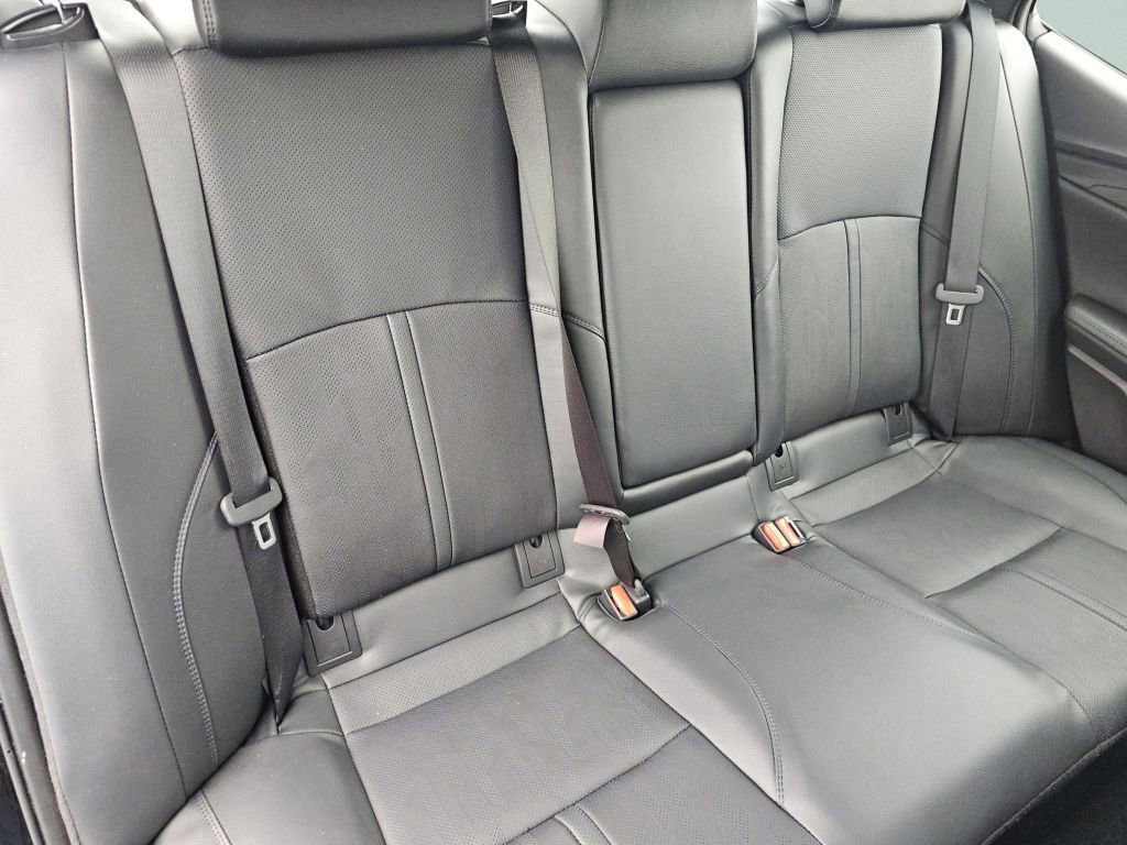 Used 2025 Toyota Camry XSE FWD image 27