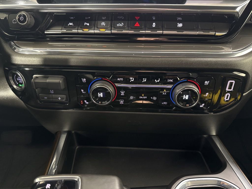 Used 2024 Chevrolet Silverado 1500 High Country w/ Midnight Edition image 26