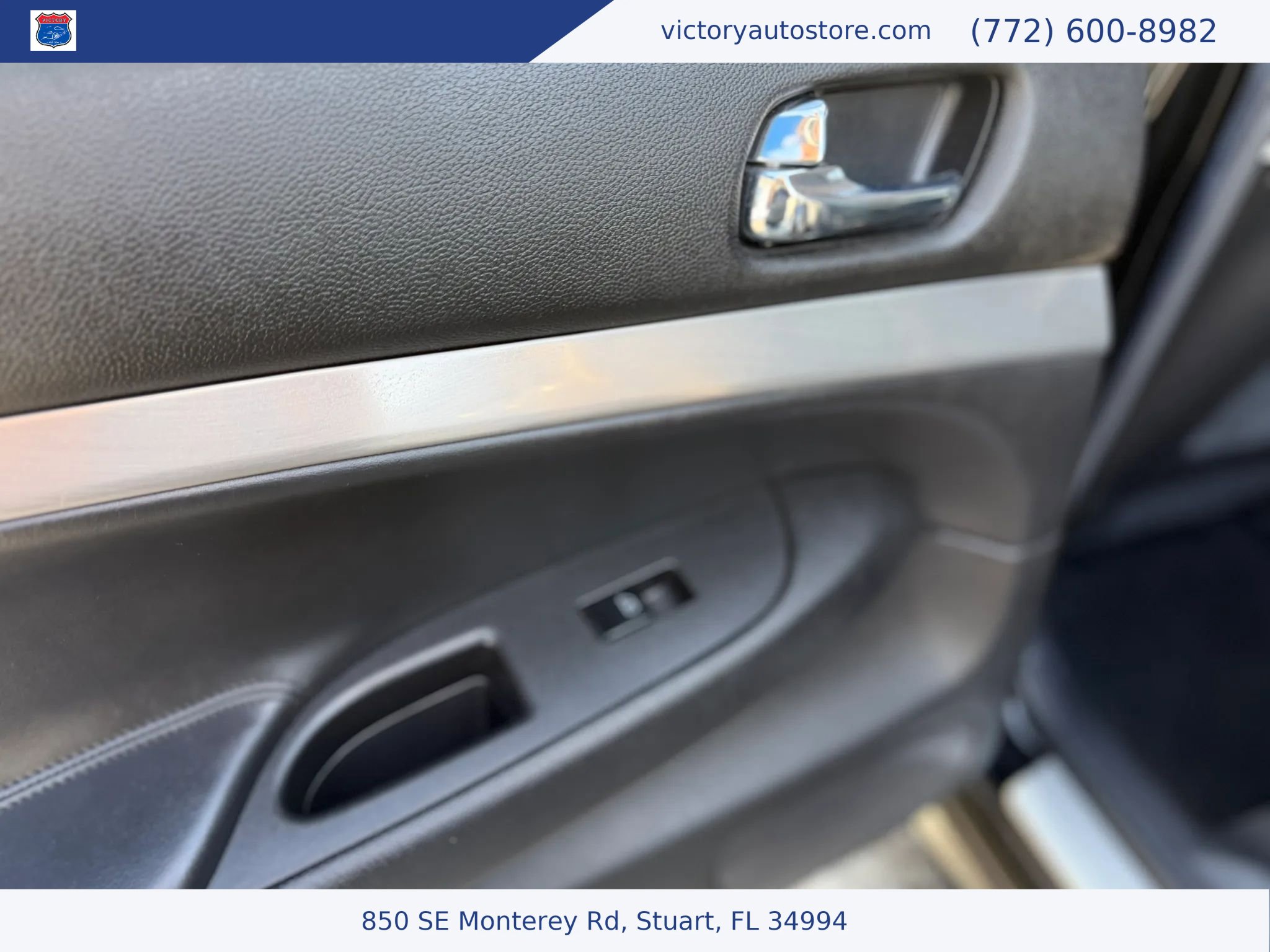 Used 2015 INFINITI Q40 w/ Moonroof Package RWD image 36