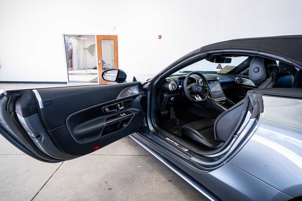Used 2023 Mercedes-Benz SL 43 AMG image 41