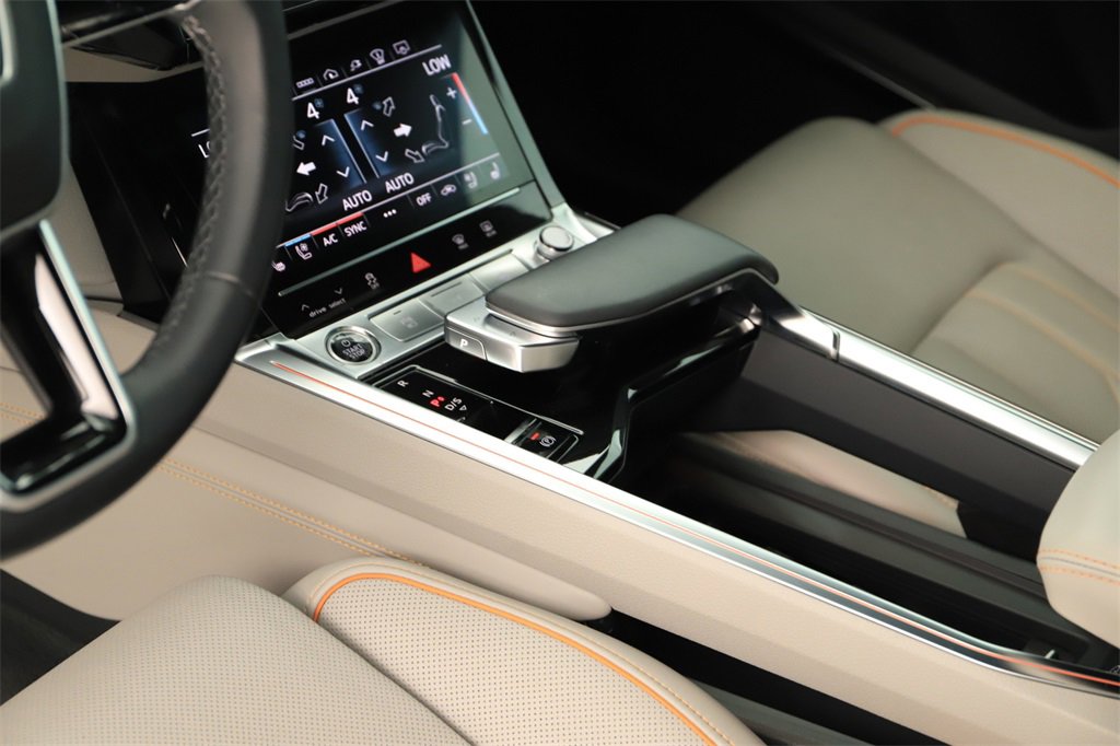 Certified 2024 Audi Q8 e-tron Prestige image 17