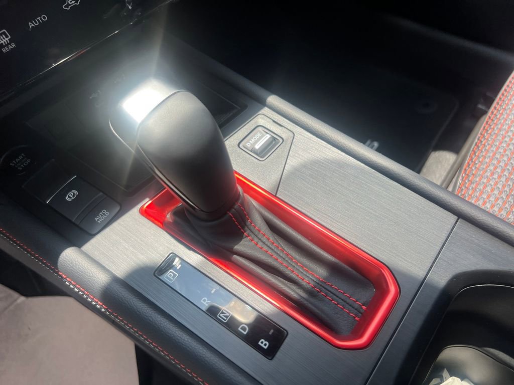 New 2025 Nissan Kicks SR image 23