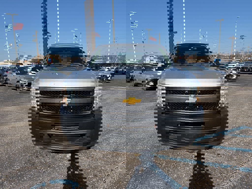 Used 2012 Chevrolet Silverado 1500 W/T image 2