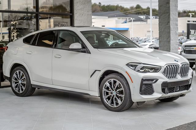 Used 2022 BMW X6 xDrive40i w/ M Sport Package AWD/4WD image 4